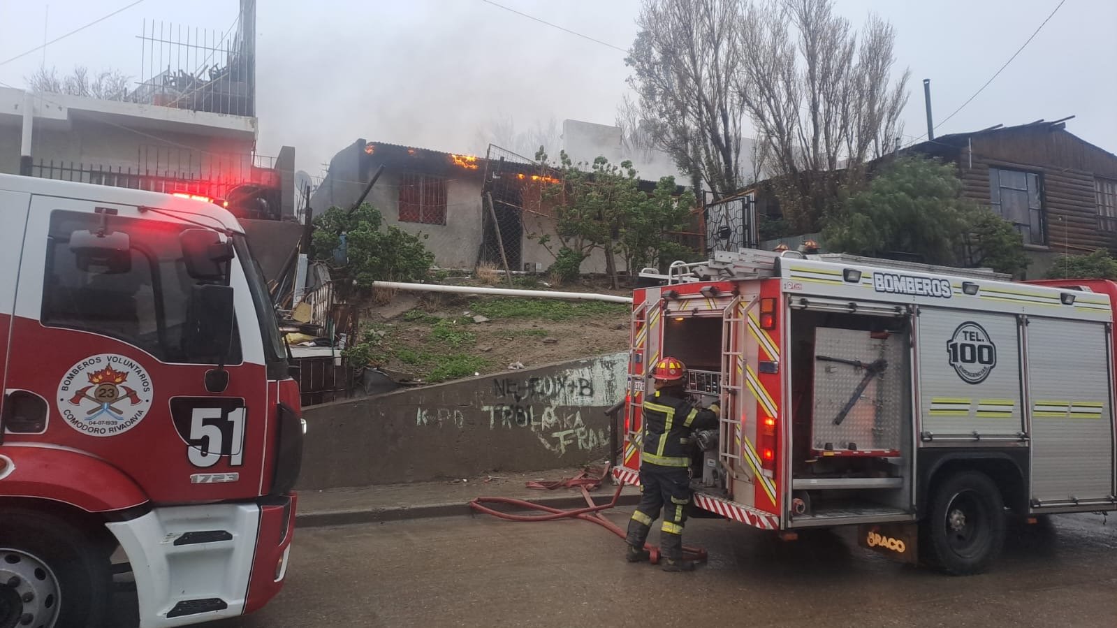 Fue a la comisaría a denunciar a su ex y le prendieron fuego la casa