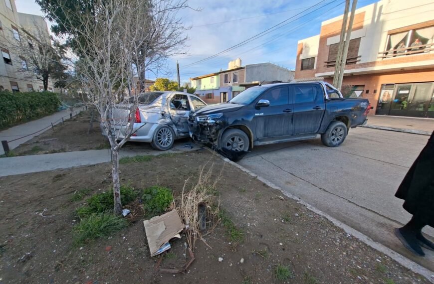 Triple choque dejó importantes daños materiales y sin personas heridas