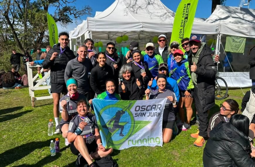 Comodoro Deportes acompañó a los atletas en la Media Maratón de Buenos Aires 2026