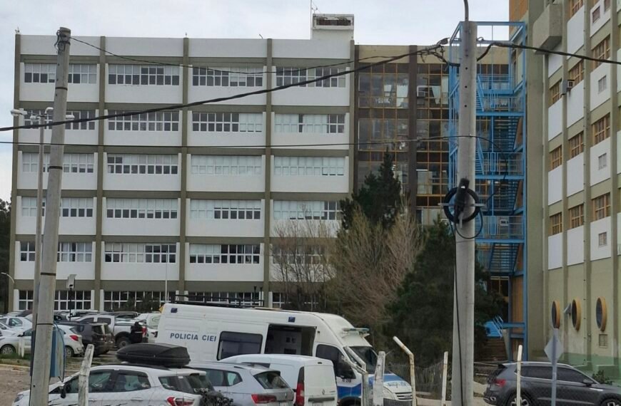 La Universidad confirmó que el joven trasladado al Hospital Regional está estable y fuera de peligro