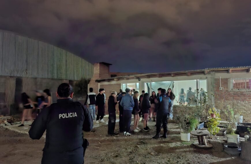 Ruidos molestos, alcohol y menores: desarticularon una fiesta&hellip;
