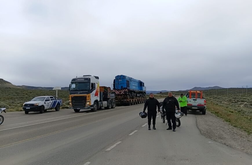 Una locomotora atravesó Comodoro rumbo a Santa Cruz&hellip;