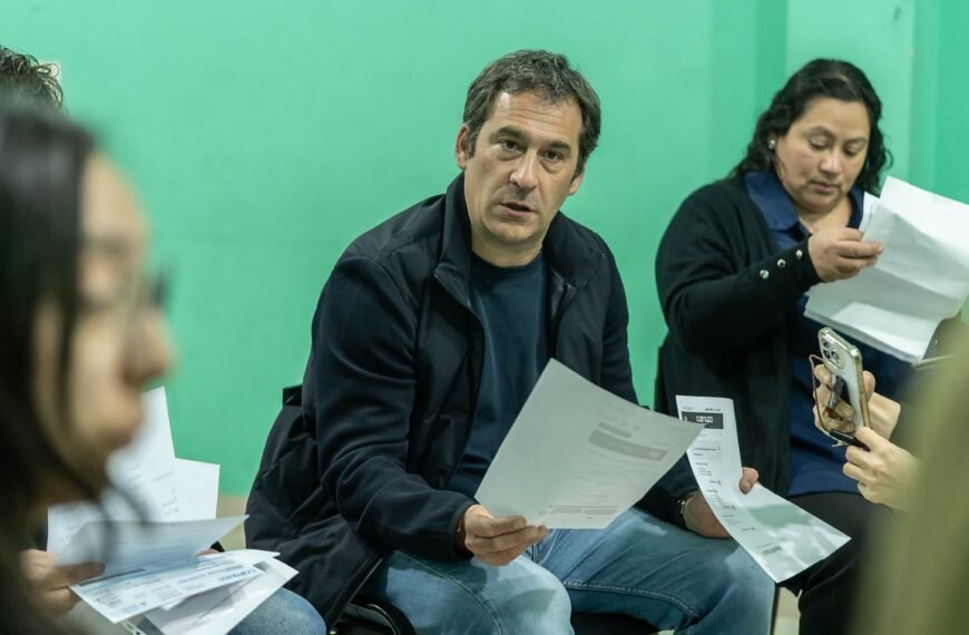 Luque se reunió con vecinos por los aumentos&hellip;