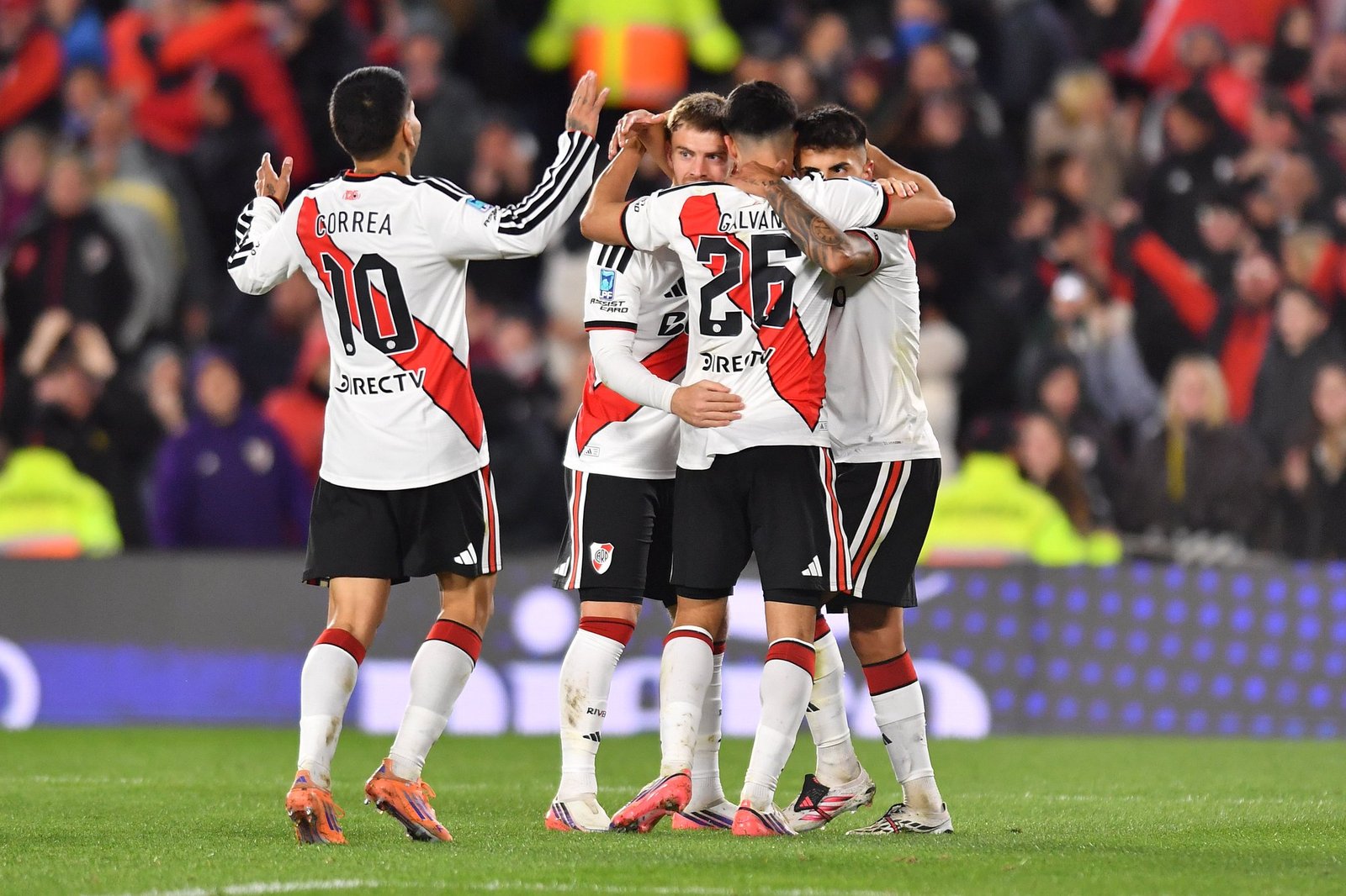 River venció a Independiente Rivadavia en el segundo partido de Ponzio