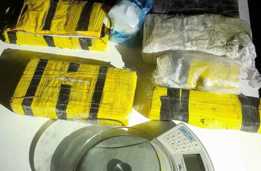 Operativo “Corredor Norte”: secuestran 5,3 kilos de cocaína y detienen a cuatro personas