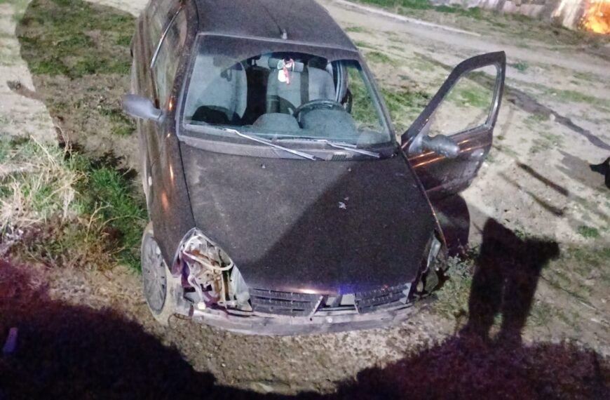 Despistó en una curva, terminó en el hospital…