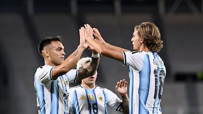 Argentina goleó a Bolivia en el inicio de los amistosos
