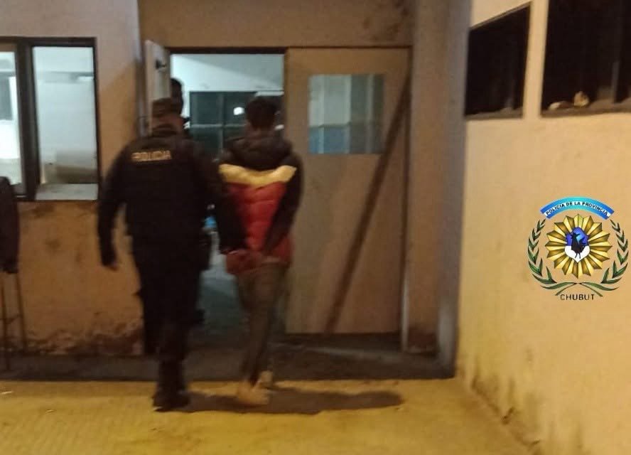 Lo descubrieron por las cámaras y terminó detenido tras seguirlo por las calles