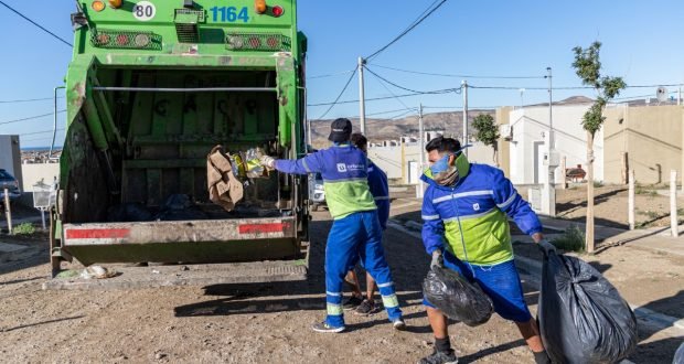 Kilómetro 18 cuenta por primera vez con servicio ampliado de recolección de residuos urbanos