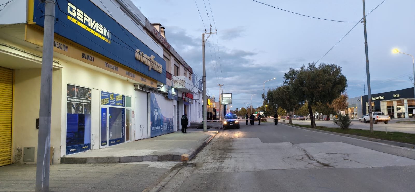 Un hombre de 63 años murió en la vía pública sobre avenida Yrigoyen