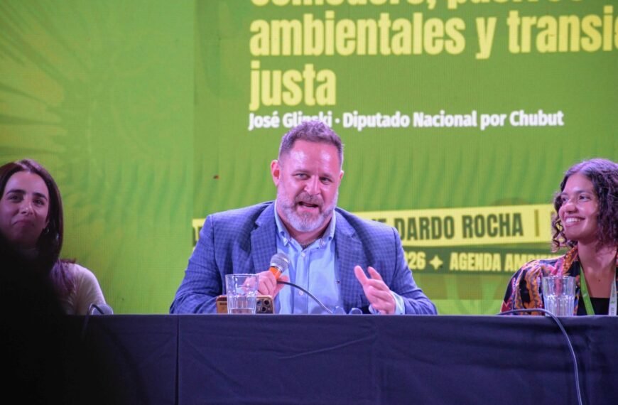 Pasivos ambientales: Glinski llevó el caso Comodoro a un encuentro internacional