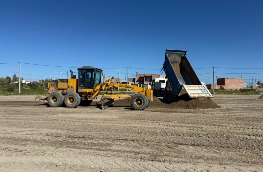 Intensifican el acondicionamiento de lotes entregados a damnificados por el Hermitte