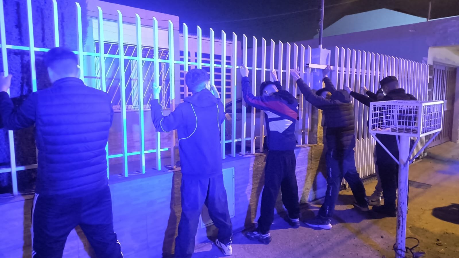 Pelea entre estudiantes en el barrio Pueyrredón: secuestraron un revólver calibre 22 y un cuchillo