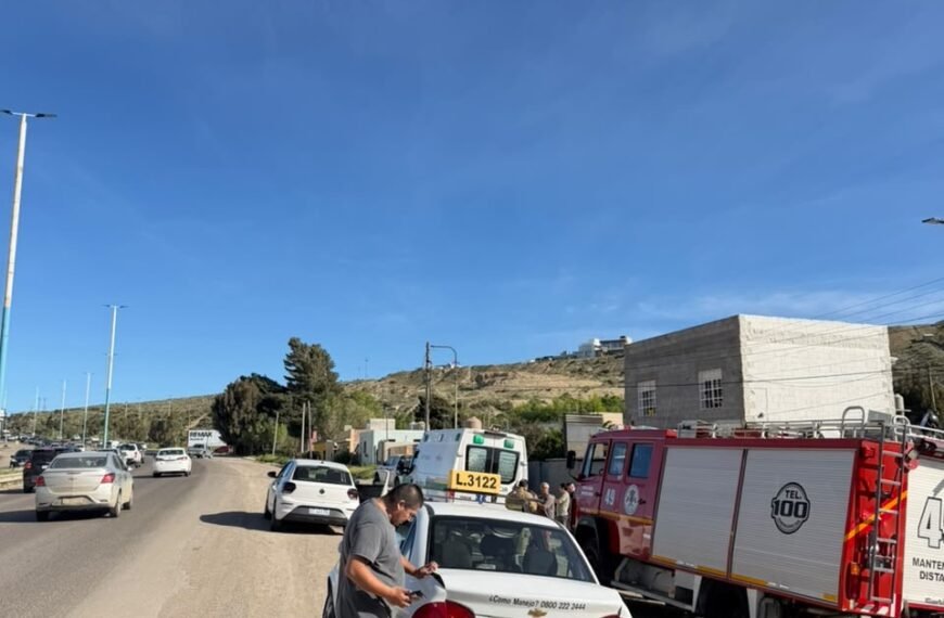 Choque en cadena sobre la Ruta 3: tres vehículos involucrados a la altura de Castelli