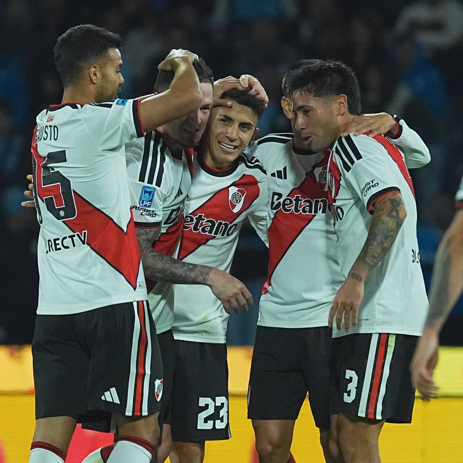 River goleó a Belgrano y está en puestos de clasificación