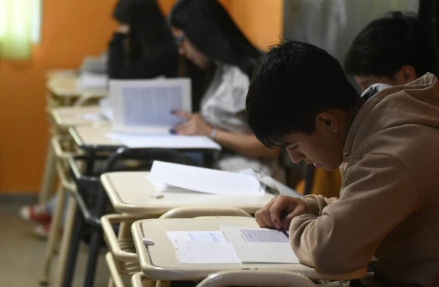 Vacantes 2027: últimos días para solicitar el ingreso al Nivel Secundario