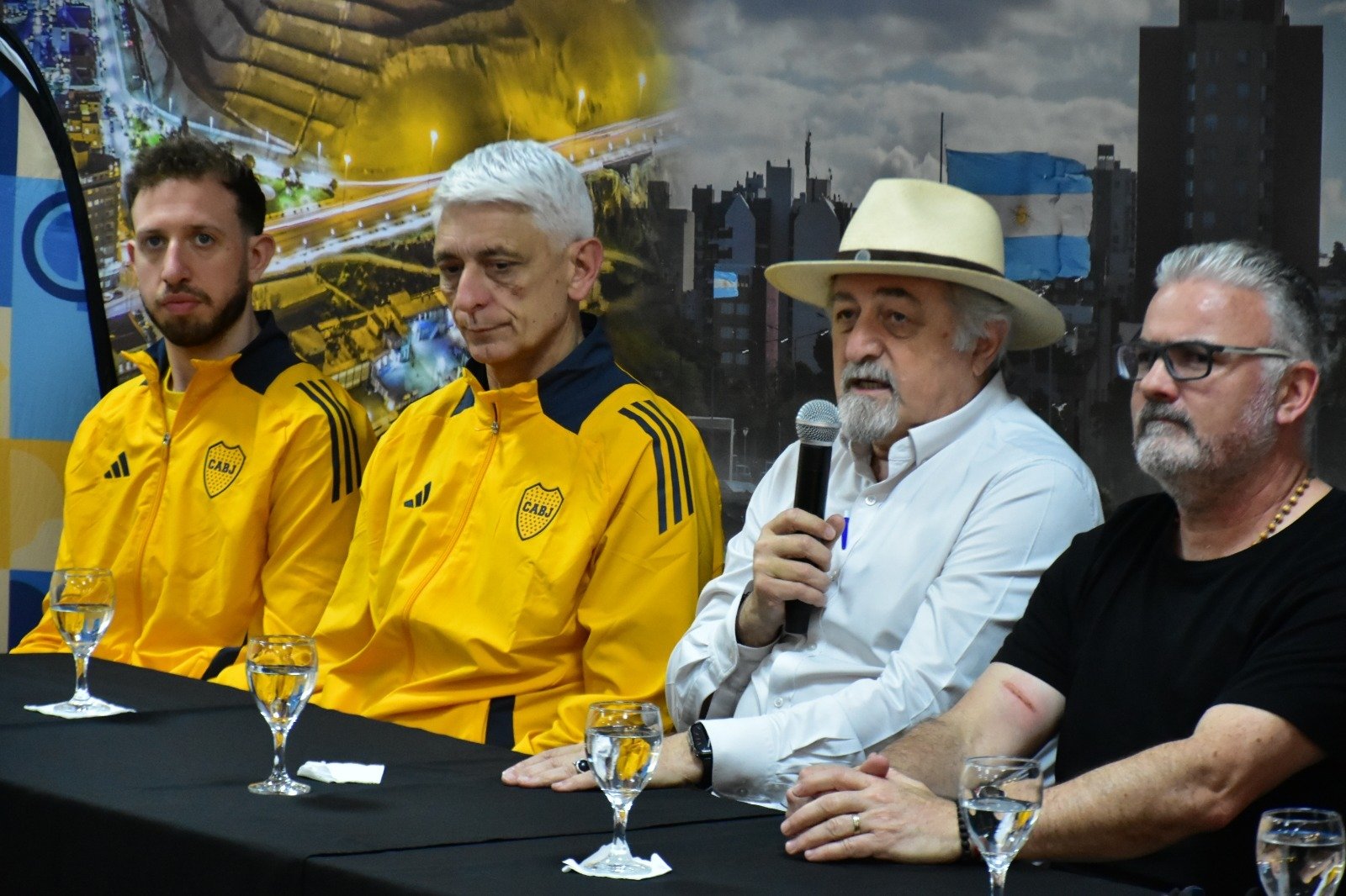 Boca llega a Comodoro para medirse con Waiwen en una serie de amistosos