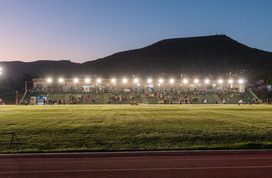 Othar acompañó el regreso de los torneos nocturnos a la pista municipal