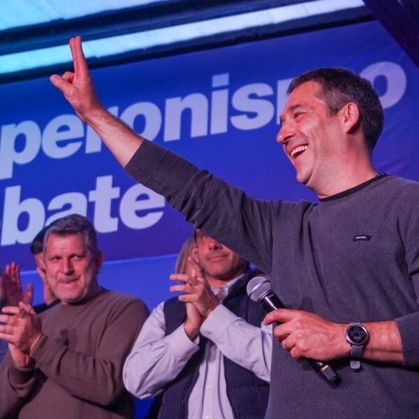 Luque cerró el multitudinario encuentro de Peronismo Federal en Comodoro: “La situación de la gente es crítica y el peronismo tiene que escuchar para transformar la realidad”